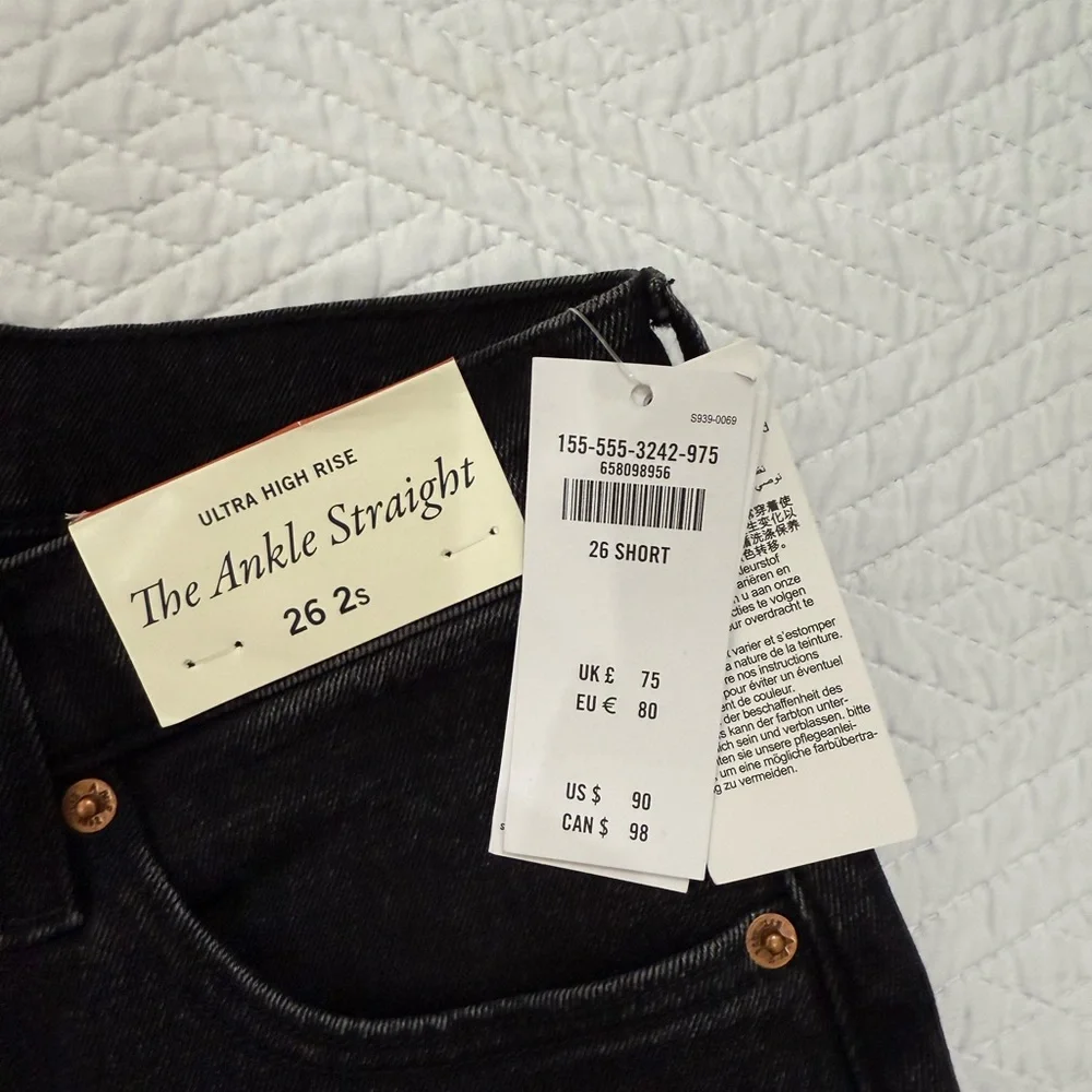Abercrombie The Ankle Straight Curve Love Black Jeans Women Size 26/ 2S - Picture 8 of 9